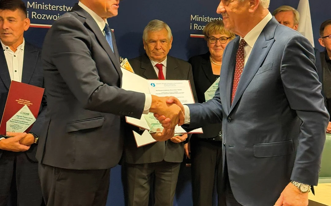 10 Najlepszych i Największych Spółdzielni Mleczarskich w 2024 roku wg rankingu KZSM Zw. Rew.